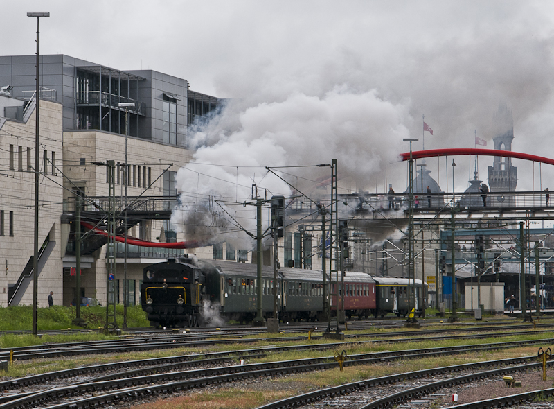 E 3/5 der MThB unter Dampf, 2. Mai 2010, Konstanz.