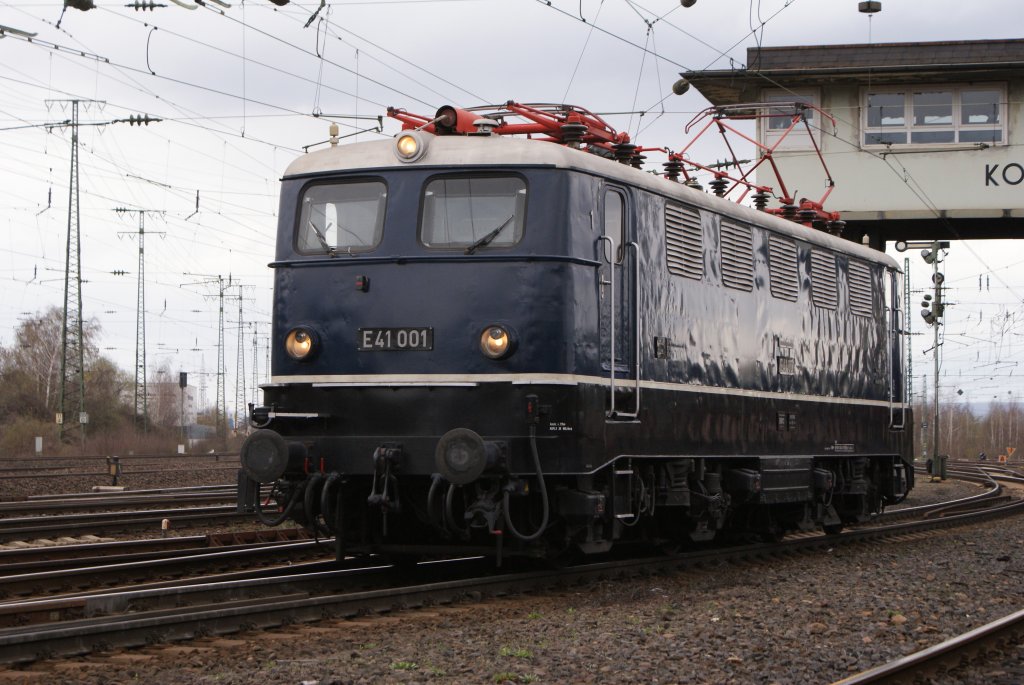 E 41 001 bei der Lokparade in Koblenz-Ltzel am 03.04.2010