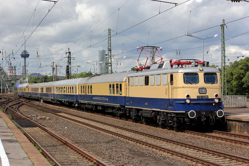 E10 1239 in Kln Messe/Deutz am 25.08.2012