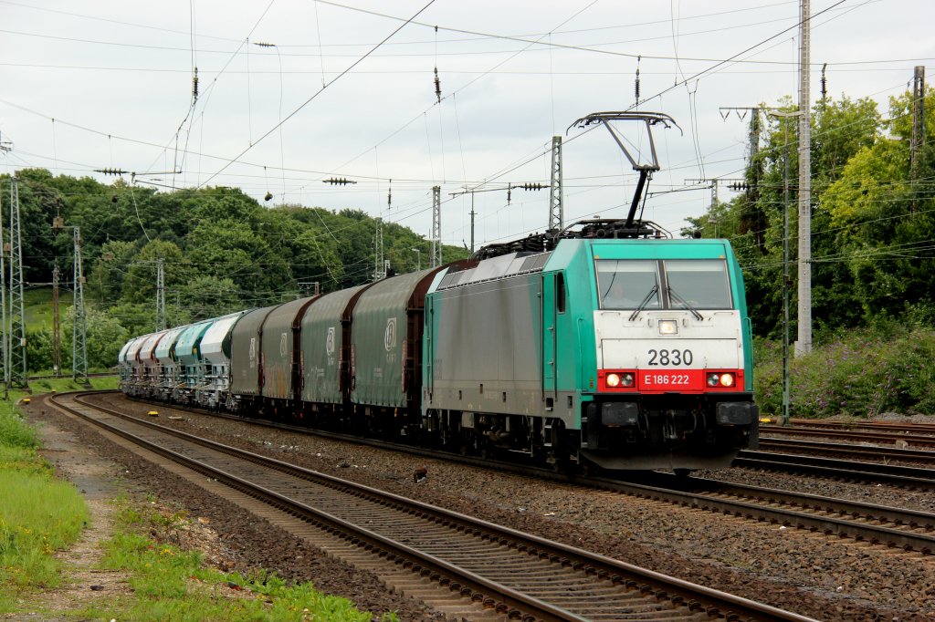 E186 222 (2830)  in K�ln West, Juli 2012.