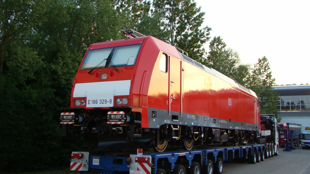 E186 329-9 DB AG, Transport und Logistik Messe Mnchen 2011.