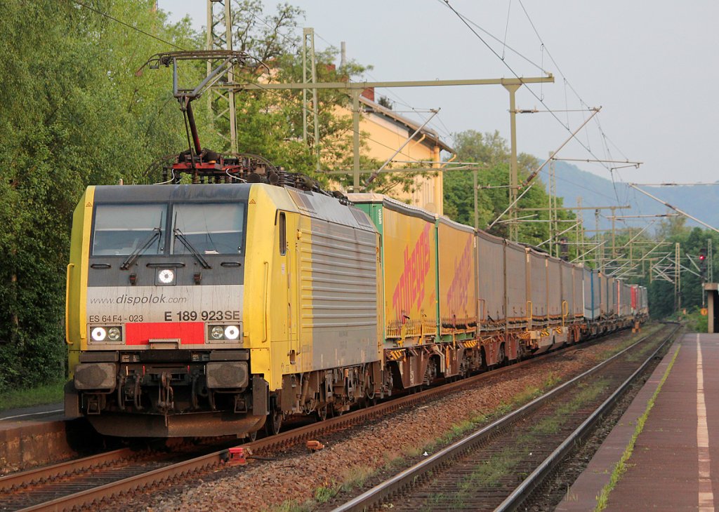 E189 923SE mit dem  FERCAM  in Bonn Oberkassel am 29.04.2011