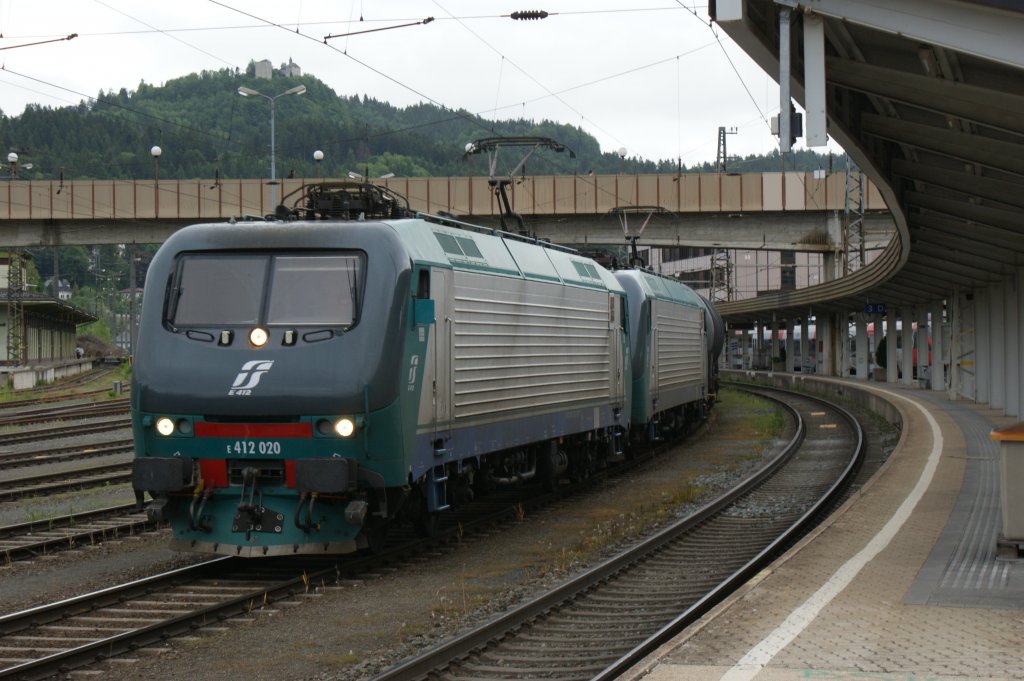E412 020 und E412 017 am 29.05.2013 in Kufstein Richtung Brenner.