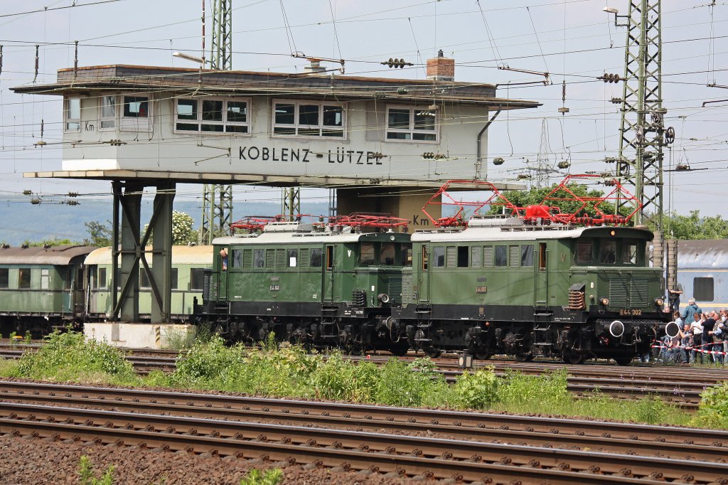 E44 002 und E44 046 am 2.6.12 bei der Lokparade in Koblenz-Ltzel.