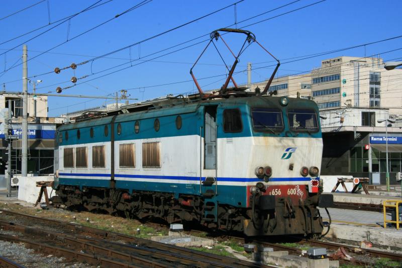 E656 600 in Roma Termini; 12.01.2012