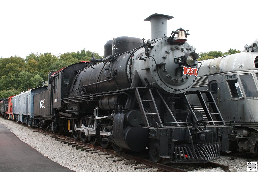 Eagle-Picher # 1621 der Frisco Achsfolge 2-10-0 gebaut 1918 bei Baldwin, ausgestellt im  Museum of Transportation in St. Louis, Missouri, aufgenommen am 16. September 2011.