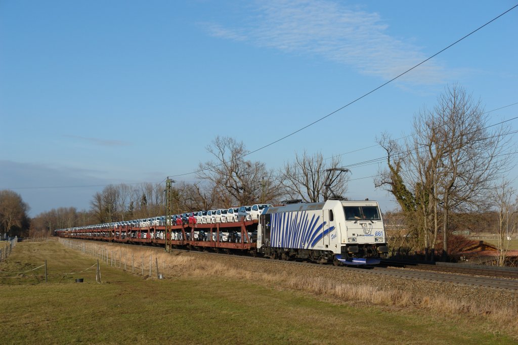 Ebenfalls am 10.03.2012 kam am sp�ten Nachmittag der Lomo-Autozug mit 185 661 und konnte in Happing bildlich festgehalten werden.