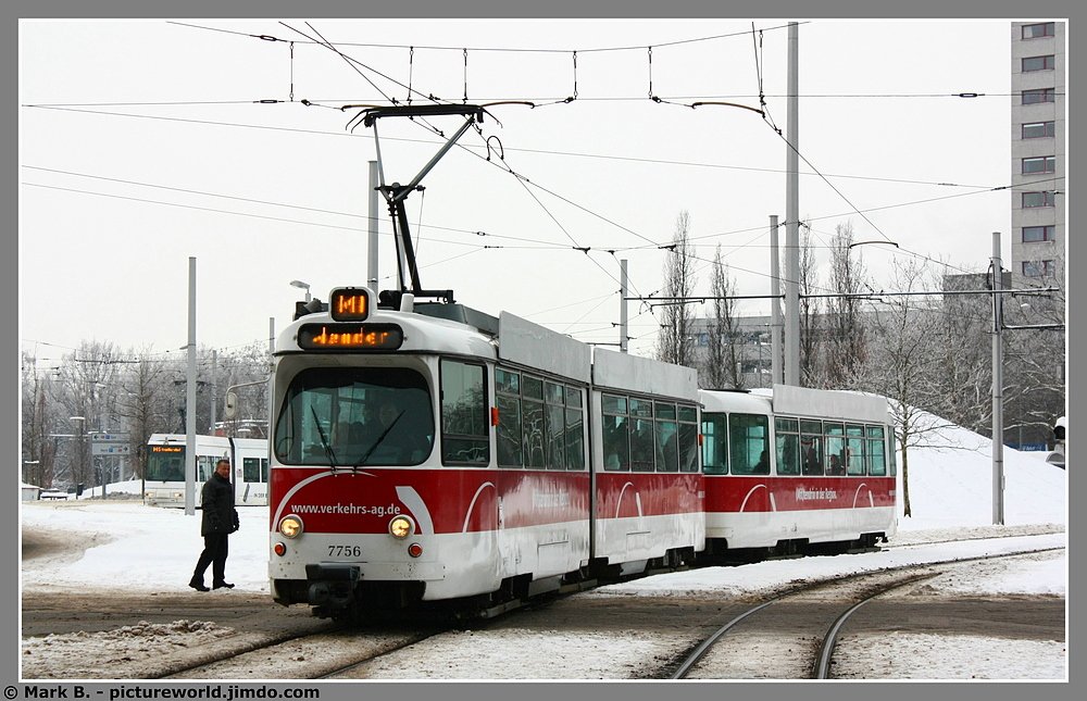 Ebenfalls am Hauptbahnhof konnte ich einen 77-Tausender fotografieren. Aufgenommen am 07.01.10.
