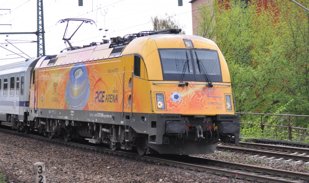 EC Warschau -Berlin am 03.05.2013 Richtung Berlin Ostbahnhof in Rummelsburg