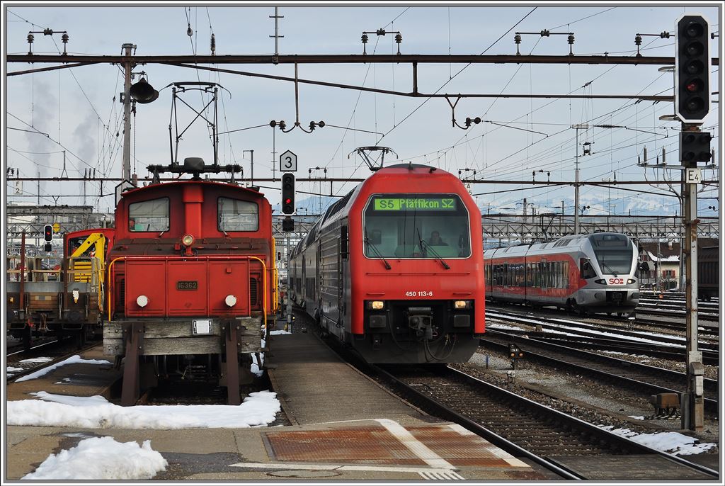 Ee 3/3 16362, 450 116-6 und 526 044-3 in Rapperswil. (19.02.2013)