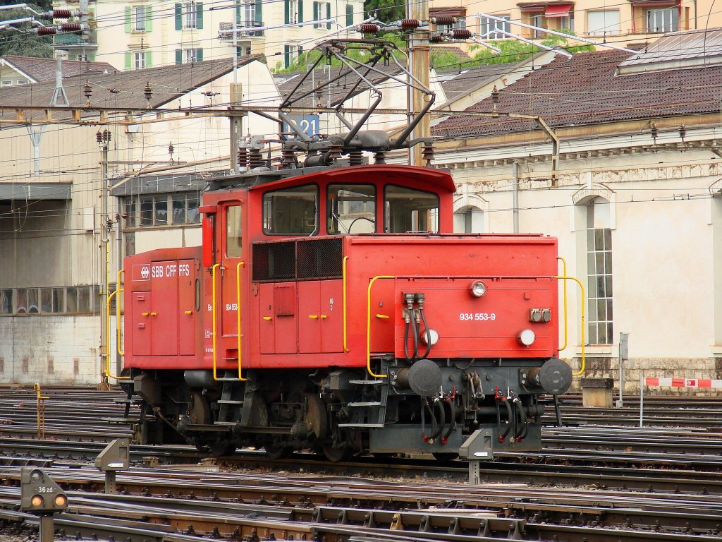 Ee 934 553-9 im Bf. LAUSANNE, 08-06-2012
