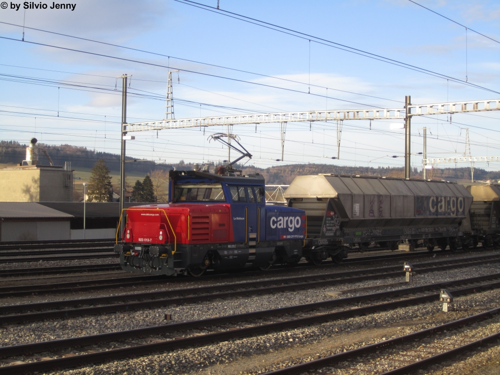 Eem 923 013-7 ''Le Molson'' am 7.3.2013 in Romont.