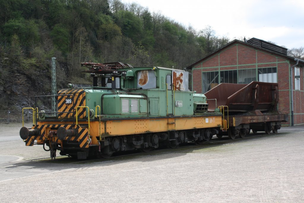 EH 389 (ex Eisenbahn und Hfen, Oberhausen  EH 104 )Krauss-Maffei Fabr.Nr. 18163, Bauj. 1955, Bauart Bo'Bo'-el/del im Westflischen Industriemuseum WIM, Standort Henrichshtte, Hattingen (10.04.2010)