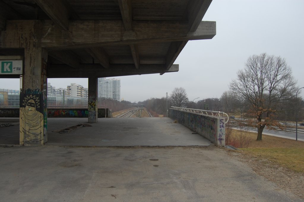 Ehemaliger S-Bahnhof Olympiastadion (Oberwiesenfeld) am 3. Mrz 2012
Empfangsgebude