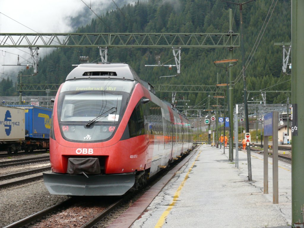 Ein 4024 bei der Abfahrt richtung Innsbruck im Bahnhof Brenner, 11.09.2009