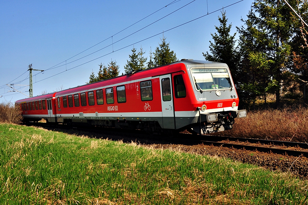 ein 628iger [628 642] mal wieder auf der Nordbahn unterwegs von Stralsund nach Sternfeld am 14.04.2010