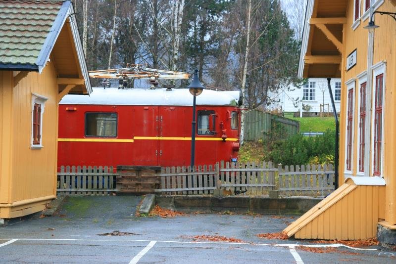 Ein BM 67 an der alten Station Lier; 08.11.2009