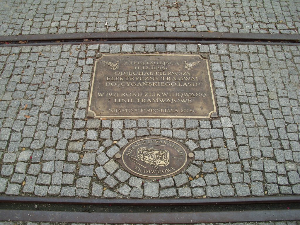 Ein Denkmal am Hbf in Bielsko Biała welches an die inzwischen stillgelegte Strassenbahn erinnern soll.