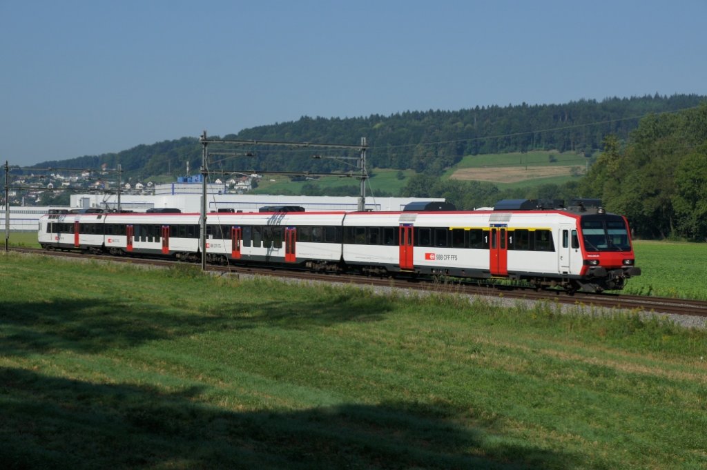 Ein Domino verlsst am 19.8.12 als S 23 Schnenwerd Richtung Aarau.