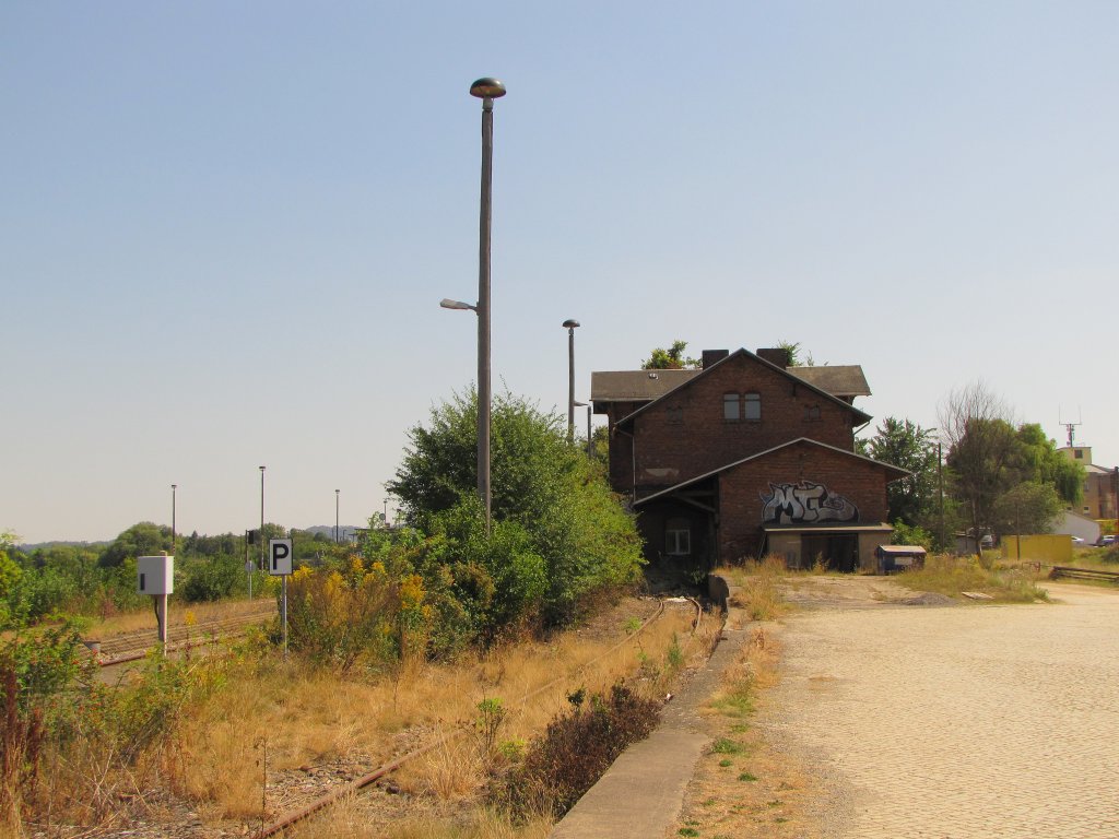 Ein ehemaliges Verladegleis am 15.08.2012 im Bf Knitz (Thr).