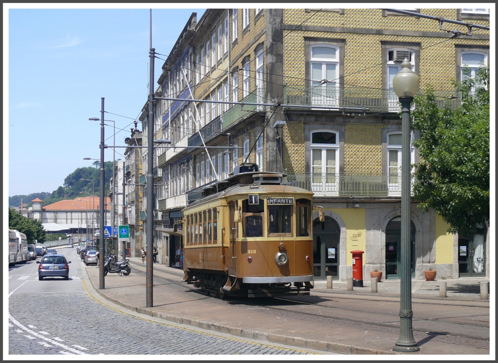 Ein Electrico der Linie 1 verl�sst Infante. (15.05.2011)