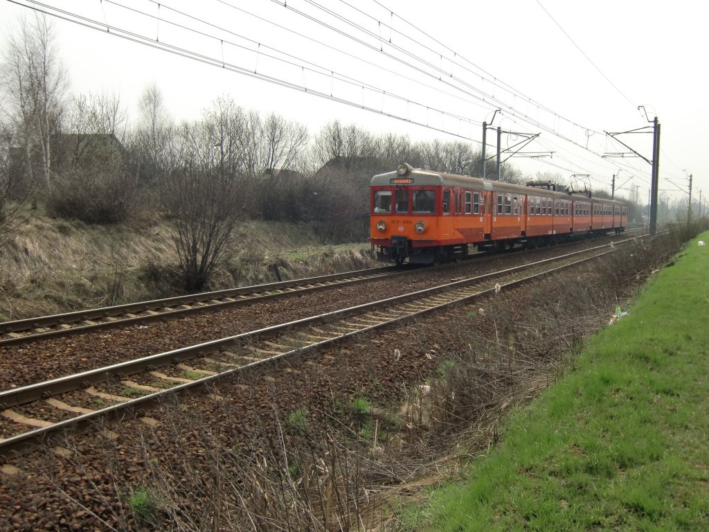 Ein EN57 bei Katowice podlesie.