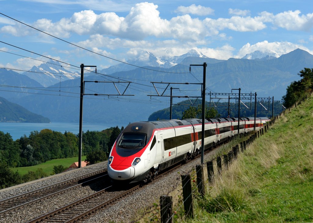 Ein ETR 610 nach Basel am 01.09.2011 bei Einigen.