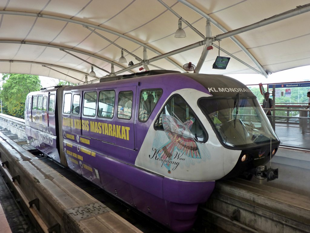 Ein Fahrzeug der KL Monorail am 17.04.2011.
