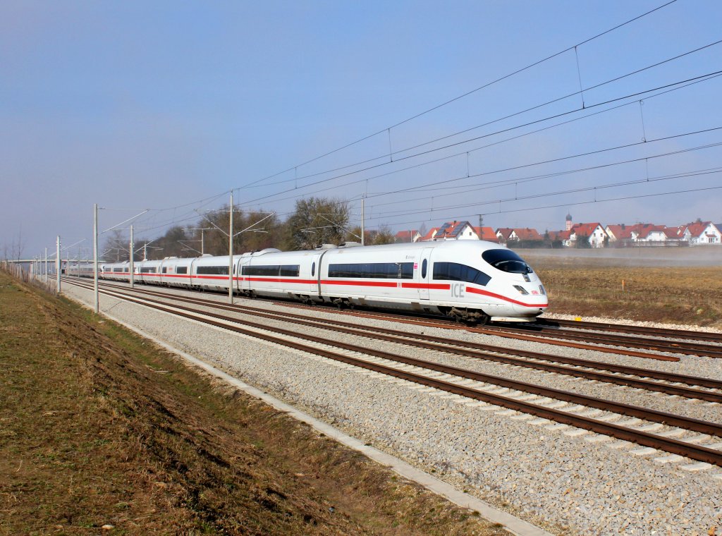 Ein ICE 3 am 15.03.2012 unterwegs bei Hattenhofen.