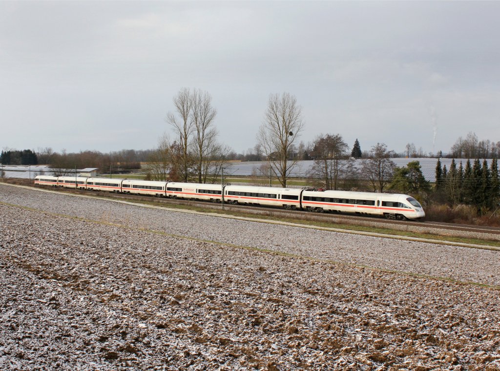 Ein ICE-T am 12.01.2013 unterwegs bei Langenisarhofen.