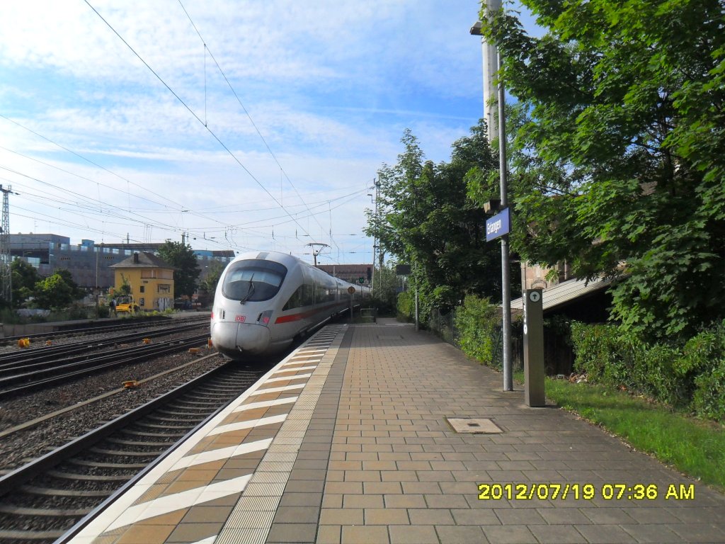 Ein ICE-T Berlin-Mnchen bei der Ausfahrt aus Erlangen.