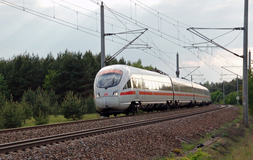 Ein ICE-T der BR 411 durchfuhr am 13.05.11 Muldenstein Richtung Wittenberg.