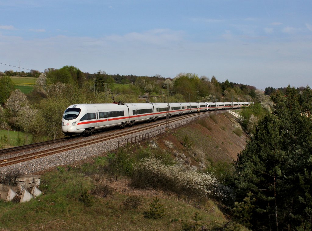 Ein ICE-T Doppeleinheit am 27.04.2012 unterwegs bei Laaber.