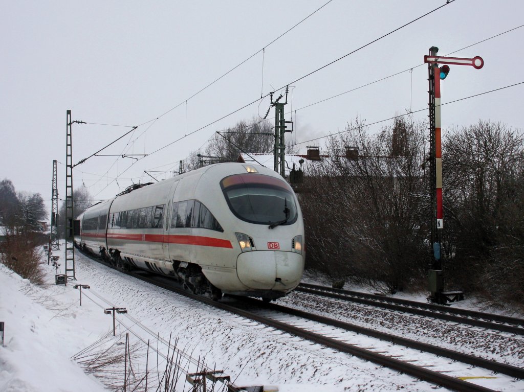 Ein ICE-T nach Wien am 04.01.2011 unterwegs bei Pleinting. 