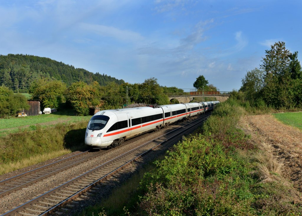 Ein ICE-T nach Wien West am 11.09.2012 bei Dettenhofen.