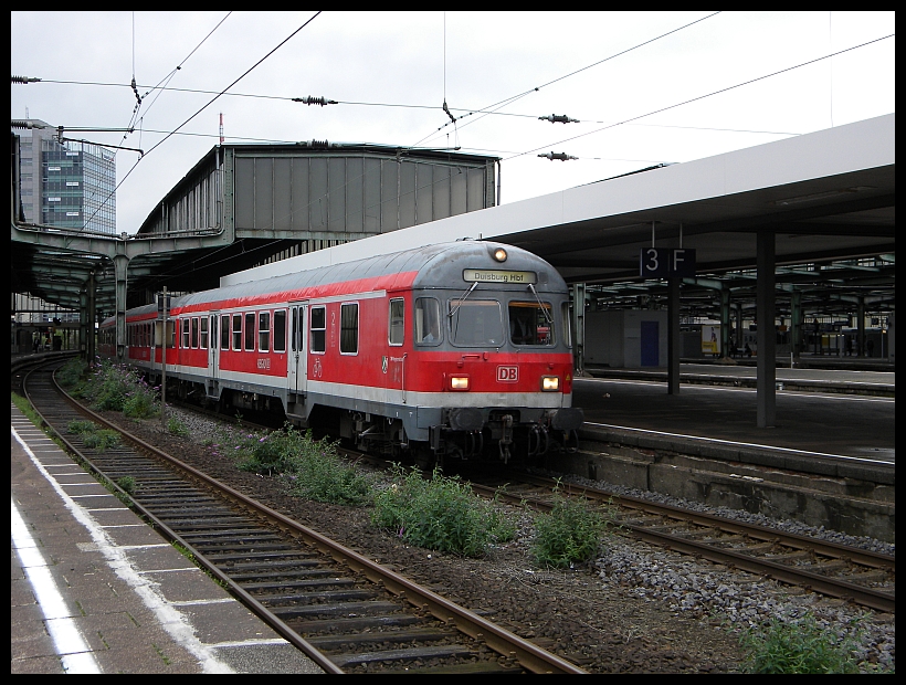 Ein Karlsruher mit 111 013 fhrt Leer weiter ins Bw Dsseldorf