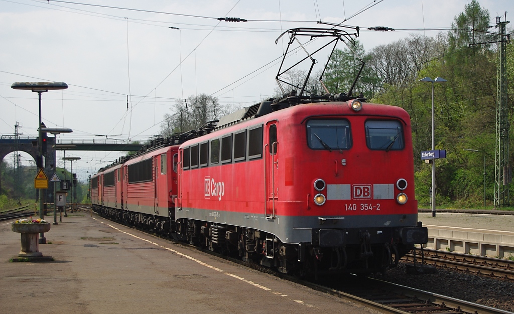 Ein kleiner Lokzug bestehend aus 140 354, 155 139, 155 223 und 155 035 kam am 21.04.2011 in Richtung Norden durch Eichenberg.