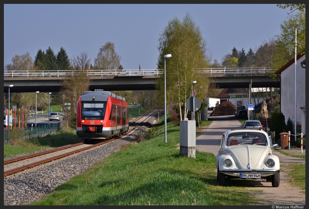Ein kleines Highlight gab es am 24. April 2013 auf der Nebenbahn von Roth nach Hilpoltstein zu sehn. Normalerweise fhrt auf der liebevoll genannten  Gredl-Bahn  ein Dieseltriebzug der Baureihe 642. Doch dieses mal war ein Zug der Baureihe 648, genauer gesagt 648 326 unterwegs.