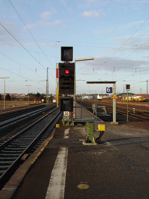 Ein Lichtsignal in Bad Vilbel Bhf am 06.03.11