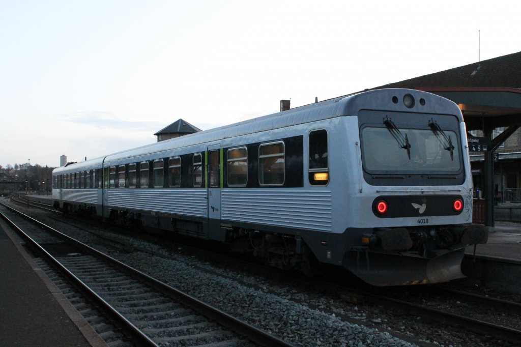 Ein MR-zug am Bahnhof Nstved. 04-01-12 