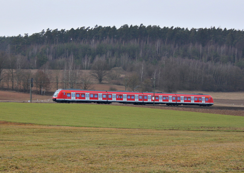 Ein neuer S-Bahn Zug fr Stuttgardt! Ein Triebwagen der Baureihe 430 am 07.03.12 bei Fulda