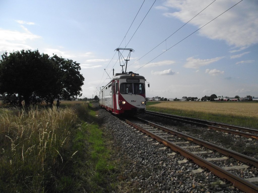 Ein OEG Dwag GT8 in Edingen am 01.07.11