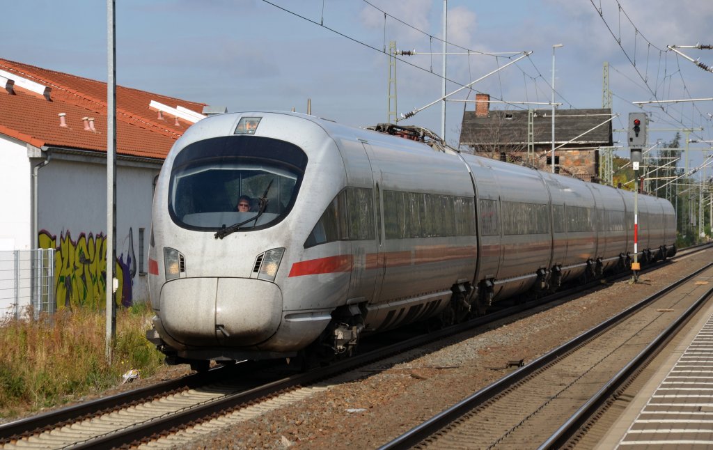 Ein sterreichtauglicher ICE-T der BR 411 war am 11.10.12 als ICE 1509 in Delitzsch u Bf. unterwegs Richtung Halle(S).