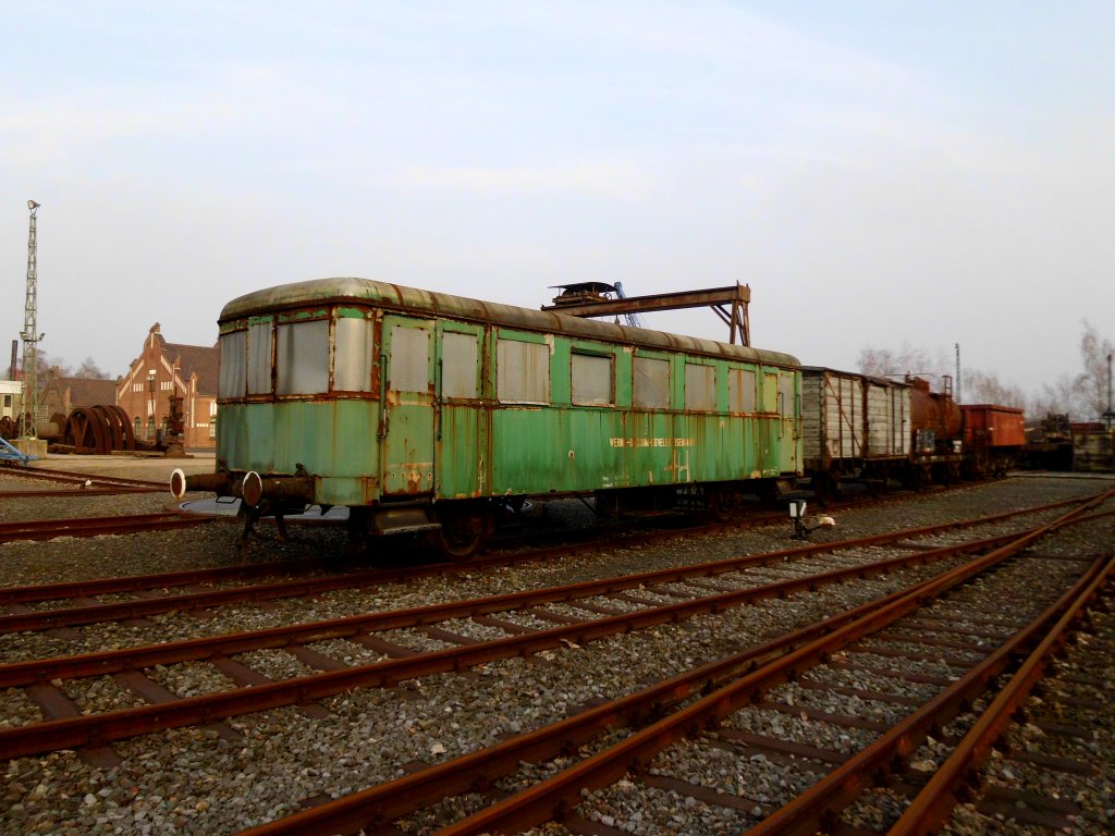 Ein Personenwagen der Werne-Bockum-Hveler Eisenbahn auf dem Gelnde der ehemaligen Zeche Zollern in Dortmund-Bvinghausen am 01.03.2011.