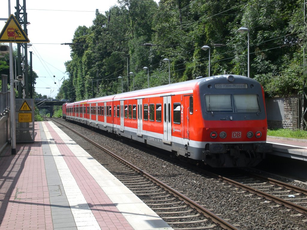 Ein S-Bahnsteuerwagen als S6 nach S-Bahnhof Kln-Nippes im S-Bahnhof Essen-Sd.(3.7.2012) 

