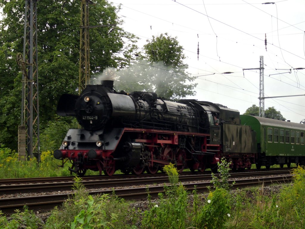 Ein Schnappschu, BR 41 1144-9 bei Einfahrt Bf.Gnitz am 23.08.2010