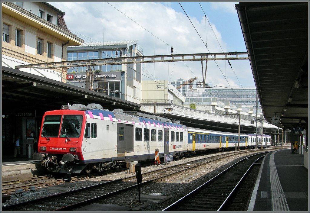 Ein  Seehas  im RE Verkehr Yverdon - Lausanne bzw. Lausanne Payerne beim Manver in Lausanne.
2. Mai 2013