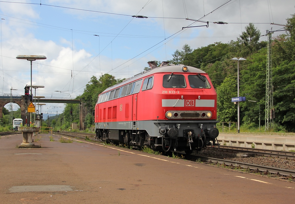 Ein seltener Gast in Eichenberg: 218 833-2 gab sich am 14.07.2012 die Ehre und war als Tfzf in Richtung Norden unterwegs.