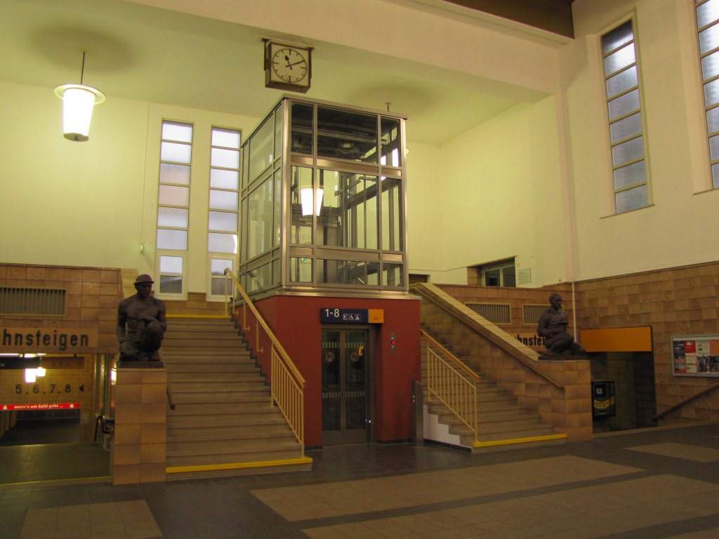 Ein Teil der Bahnhofshalle, am 05.01.2013 in Zwickau (Sachs) Hbf.