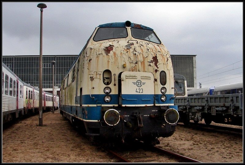 Ein trauriger Anblick aber es gibt Hoffnung. (Werksbesichtigung im Arriva Werk Neustrelitz am 29.03.08) 